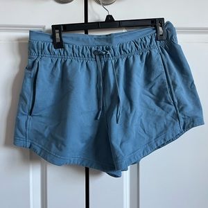 Lululemon inner glow shorts